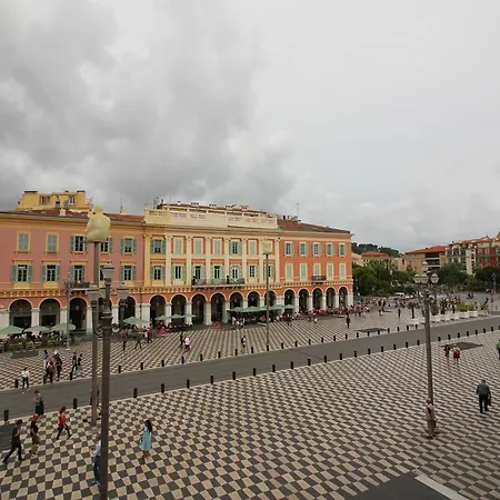 - Duplex Sur La Place Massena Apartment Nice
